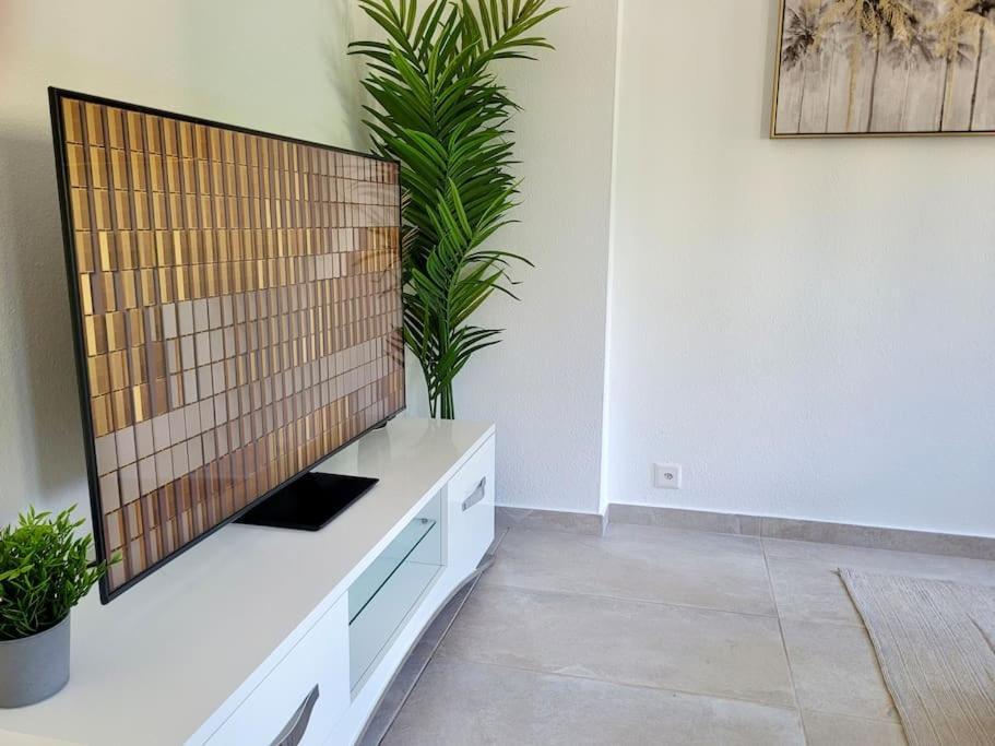 Apartment Palma - Central & Cozy With Free Private Parking Lugano Luaran gambar